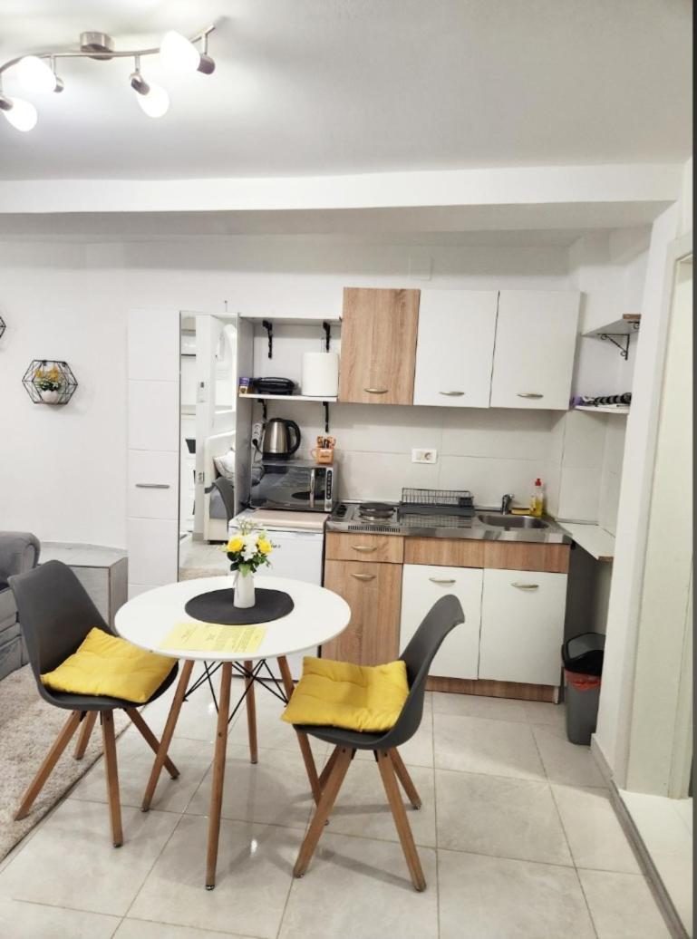 Apartment Marina Котор Екстер'єр фото